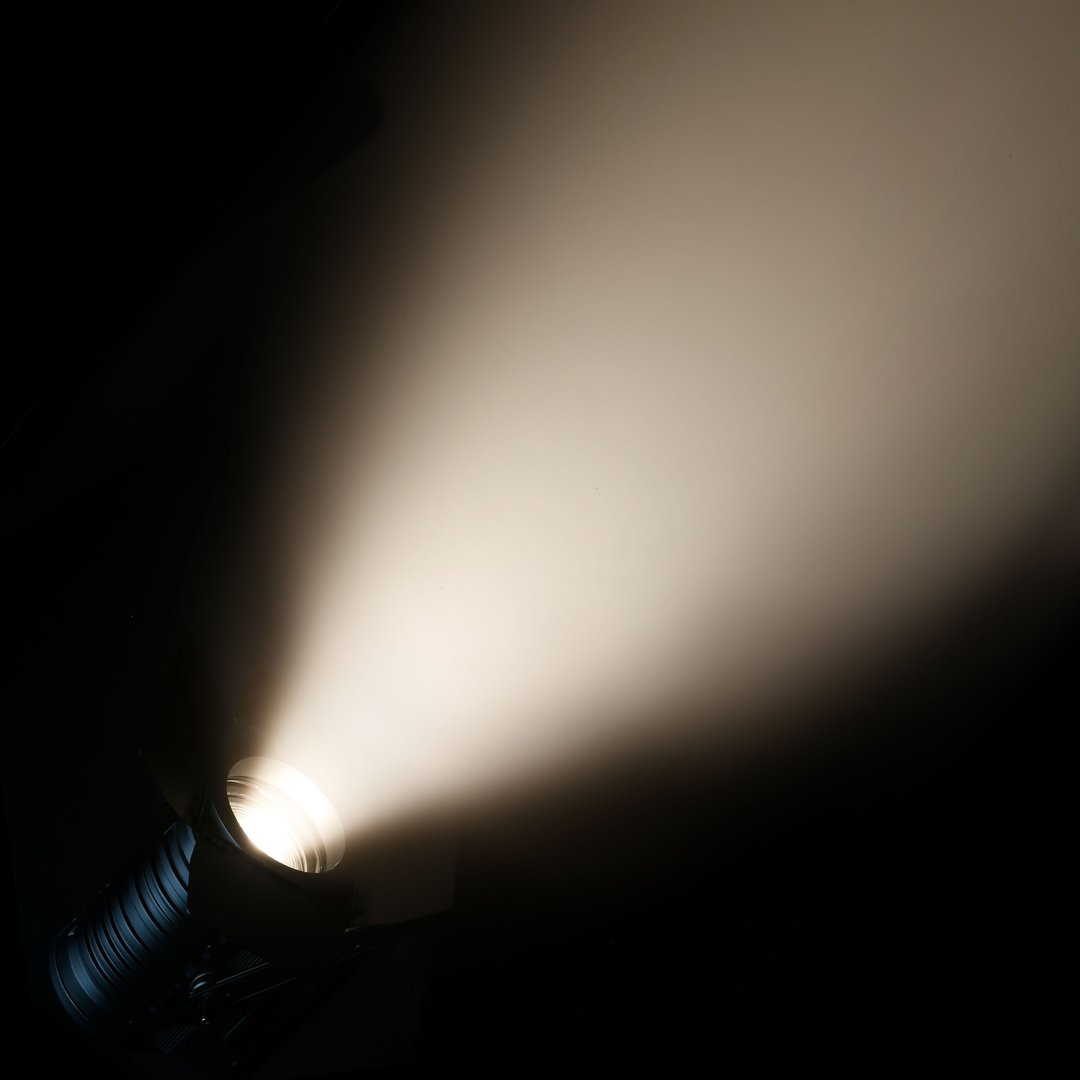 Cameo TS 200 WW Theater-Spot mit Fresnel-Linse