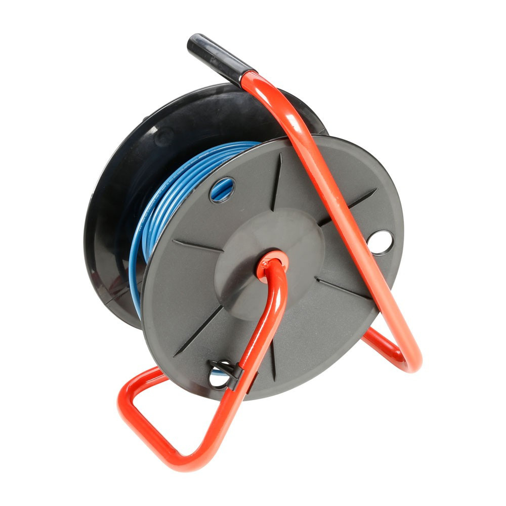 Adam Hall Cables K3 CDCAT 5030 Kabeltrommel mit CAT 5 Netzwerkkabel 30 m