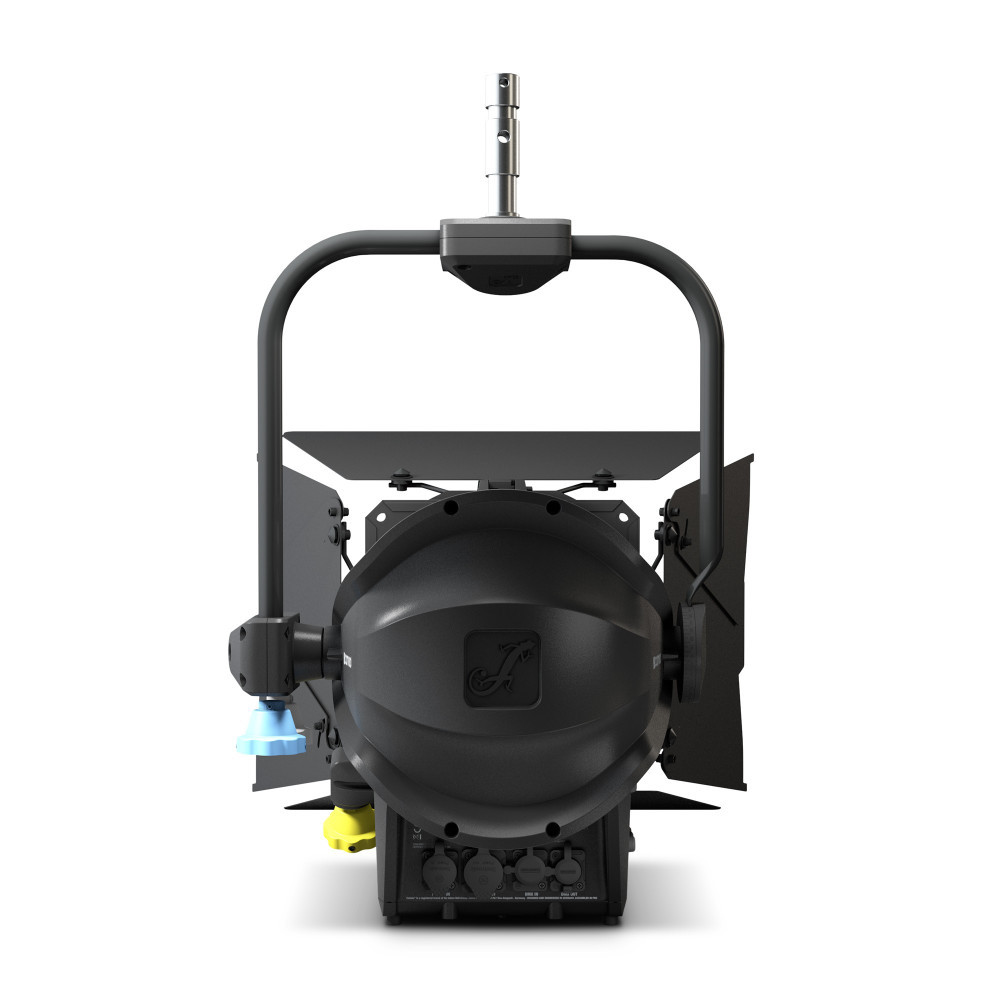 Cameo F4 FC PO IP Stangenbedienbares Outdoor-Fresnel-Spotlight mit RGBW-LED