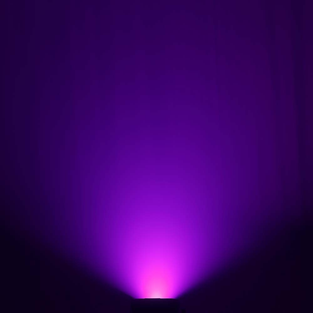 Cameo FLAT PRO FLOOD IP65 TRI Outdoor Fluter mit 60W Tri-Color COB-LED in Schwarzem Gehäuse